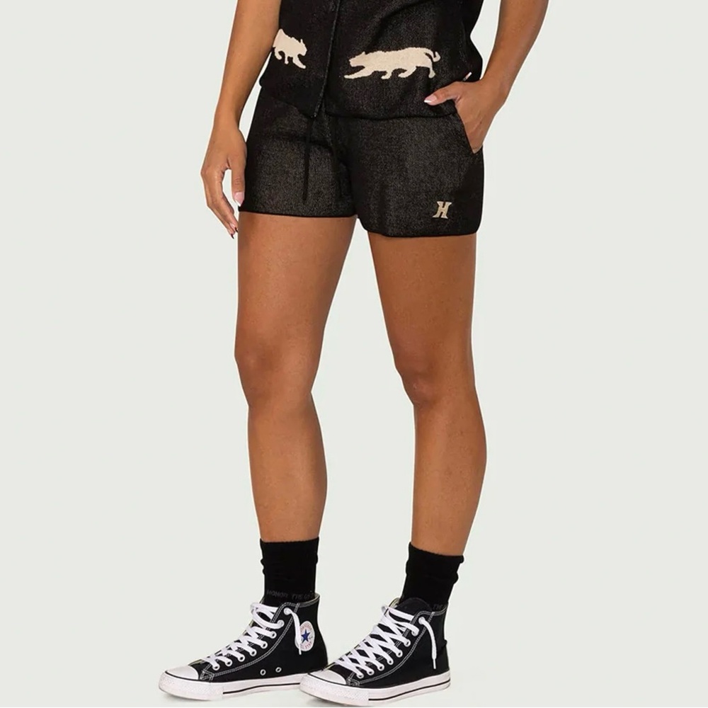 NWT Honor The Gift Women’s Jungle Oversized Shorts